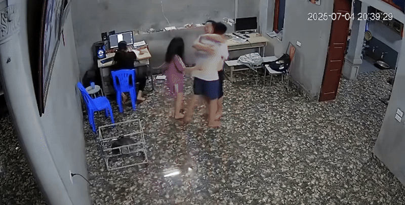 "Con đỗ rồi!" - Một tiếng hét khiến hàng triệu người chực khóc trong mùa thi vào lớp 10- Ảnh 2.