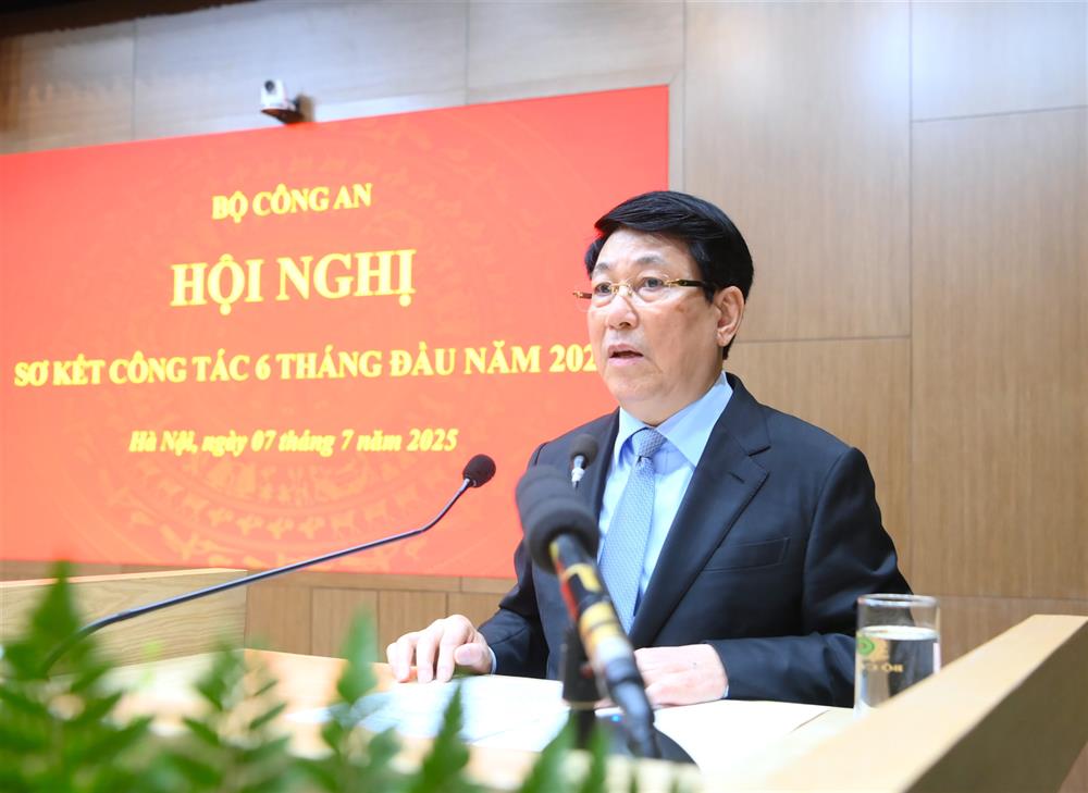 Chủ tịch nước Lương Cường biểu dương lực lượng Công an nhân dân- Ảnh 2. Chủ tịch nước Lương Cường biểu dương lực lượng Công an nhân dân- Ảnh 2.