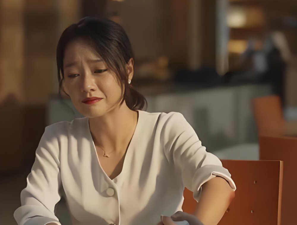 Biết thông gia lục đục đòi ly hôn, mẹ chồng nói một câu mà tôi xấu hổ muốn độn thổ- Ảnh 1.