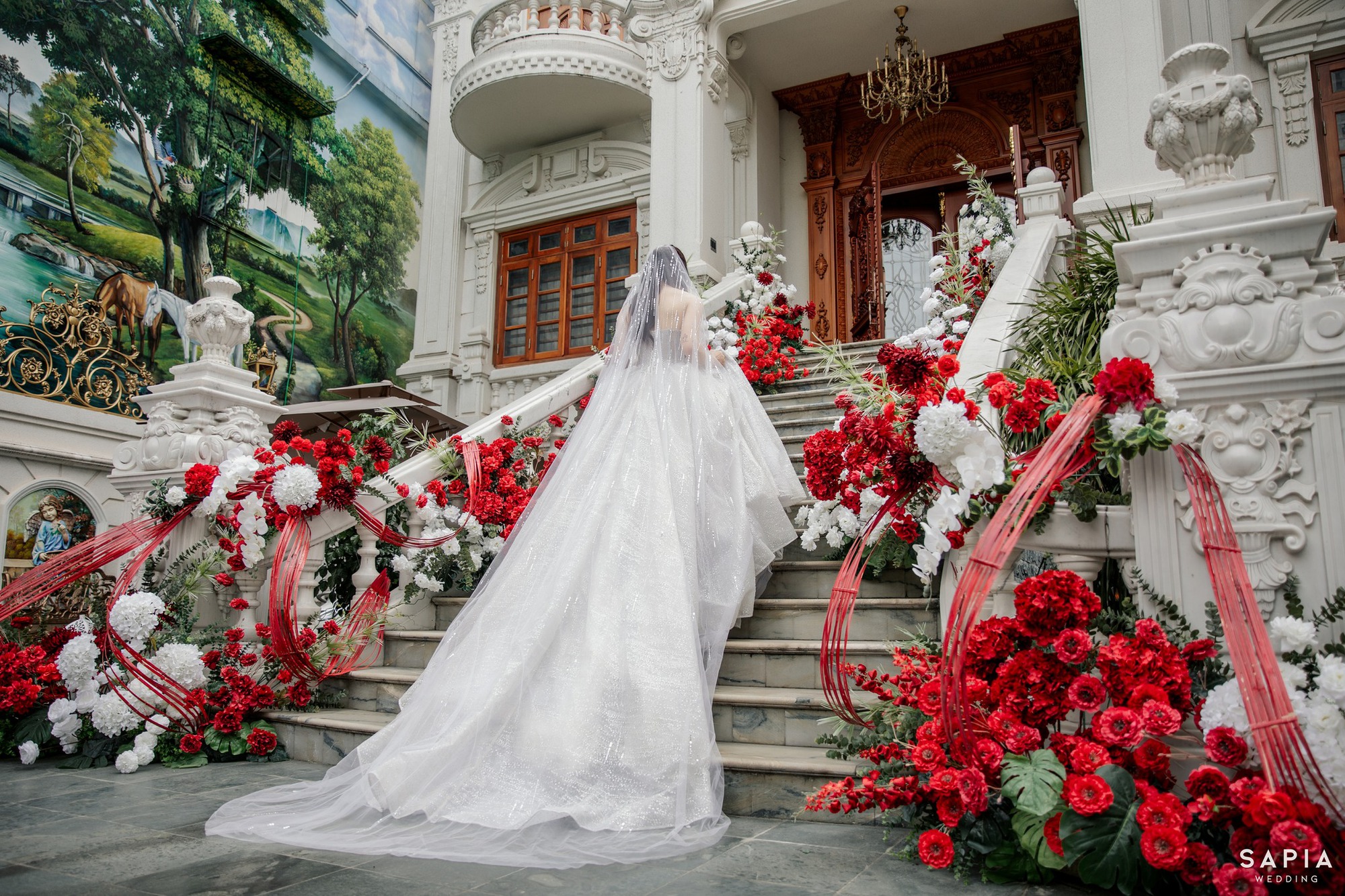 Hoa khôi bóng chuyền Việt Hương làm dâu hào môn, sống ở dinh thự bỗng "ở ẩn" cõi mạng, nghi vấn có tin vui - Ảnh 4.