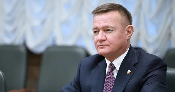 Cựu ph&oacute; tư lệnh lực lượng Vệ binh Quốc gia Nga bị bắt v&igrave; nghi nhận hối lộ - Ảnh 2.