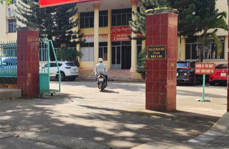 Bắt tạm giam 1 thẩm phán để điều tra về hành vi môi giới hối lộ- Ảnh 1.