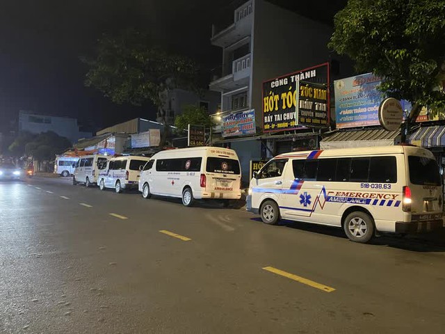 Công an Hà Nội bắt Ngô Đăng Phong cướp tiệm vàng trên phố Núi Trúc - Ảnh 3.