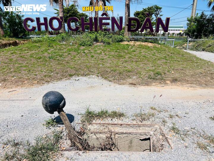 Chợ Chiên Đàn hơn 30 tỷ ở Đà Nẵng hoàn thành nhưng vẫn chỉ để ngắm - Ảnh 1. Chợ Chiên Đàn hơn 30 tỷ ở Đà Nẵng hoàn thành nhưng vẫn chỉ để ngắm - Ảnh 1.