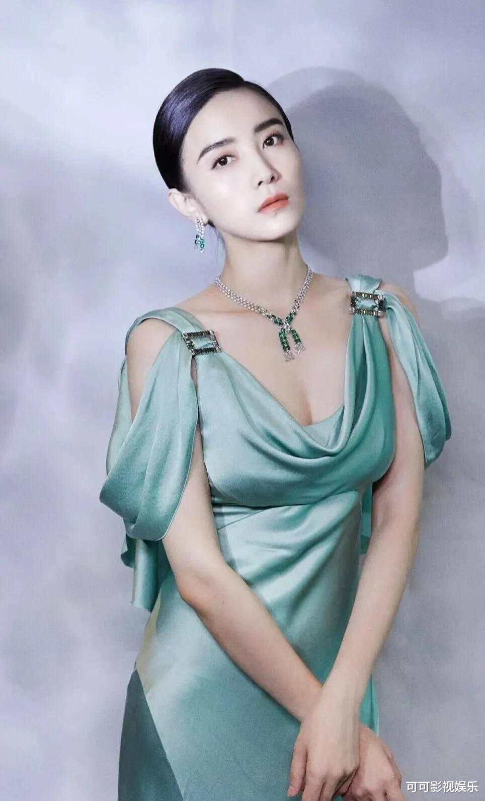Nữ diễn viên vừa khiến Lưu Diệc Phi phải khóc nay bị tố "dùng tình đổi vai" - Ảnh 6. Nữ diễn viên vừa khiến Lưu Diệc Phi phải khóc nay bị tố "dùng tình đổi vai" - Ảnh 6.