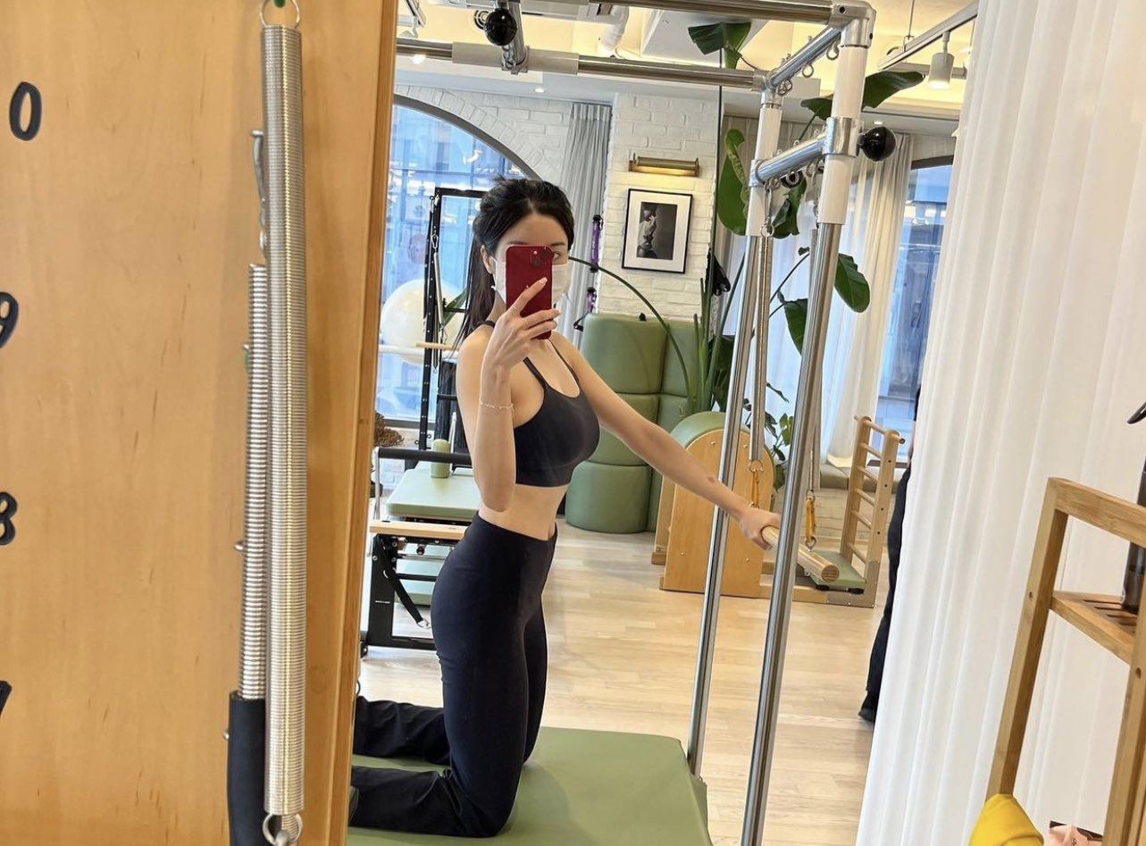 Nữ thần warterbomb Kwon Eun Bi h&uacute;t triệu views với body sexy bốc lửa, ho&aacute; ra nhờ chăm tập m&ocirc;n n&agrave;y- Ảnh 10.