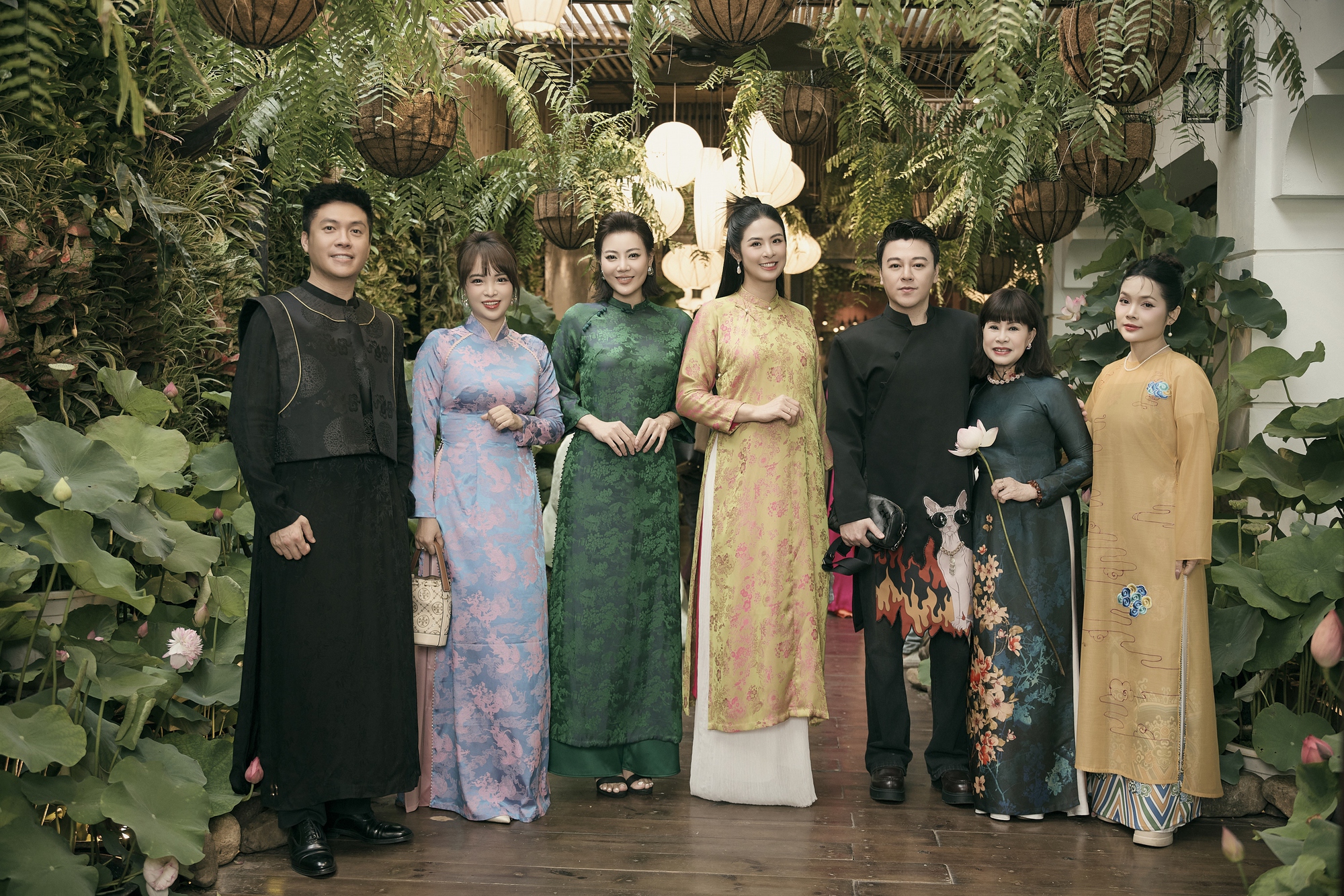 Dàn sao Việt hội tụ trong show thời trang của Cao Minh Tiến- Ảnh 1.