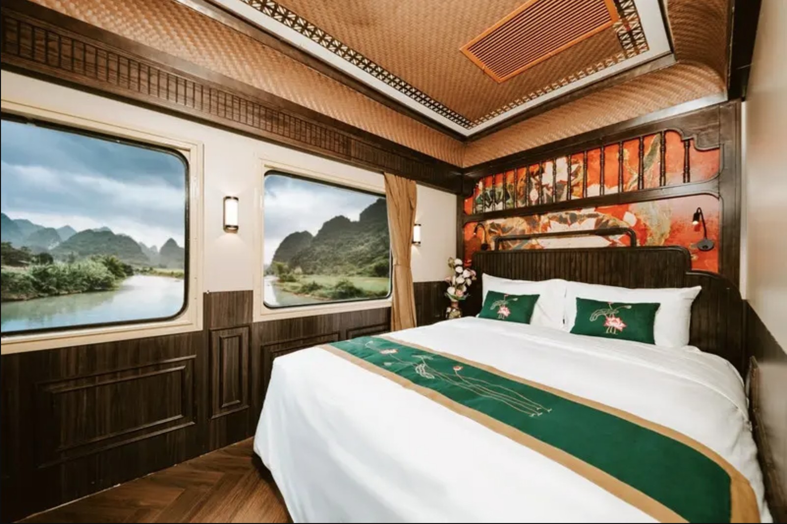 Chuyến tàu Sjourney cao cấp tại Việt Nam: Trải nghiệm du lịch độc đáo - Ảnh 2.