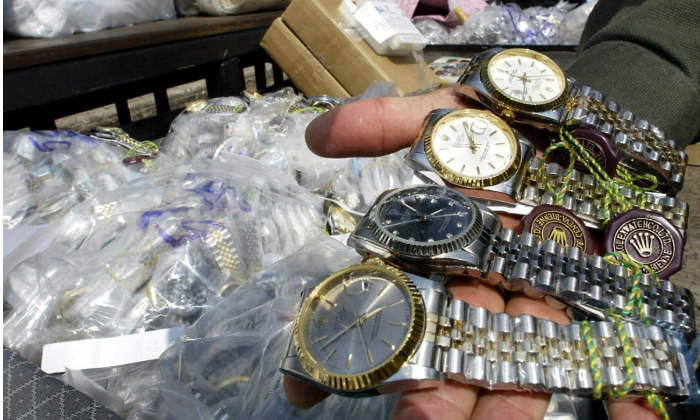 H&agrave;ng giả b&ugrave;ng nổ khiến Đ&ocirc;ng Nam &Aacute; bị Mỹ để mắt: Việt Nam bất ngờ được t&aacute;n dương v&igrave; một h&agrave;nh động - Ảnh 1.