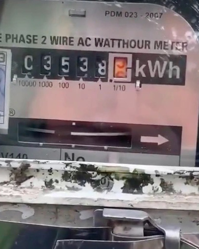 Đi vắng 20 ngày, gia đình ở Phú Thọ sững sờ khi nhận hóa đơn tiền điện, lộ ra điều bất thường trong nhà - Ảnh 1.