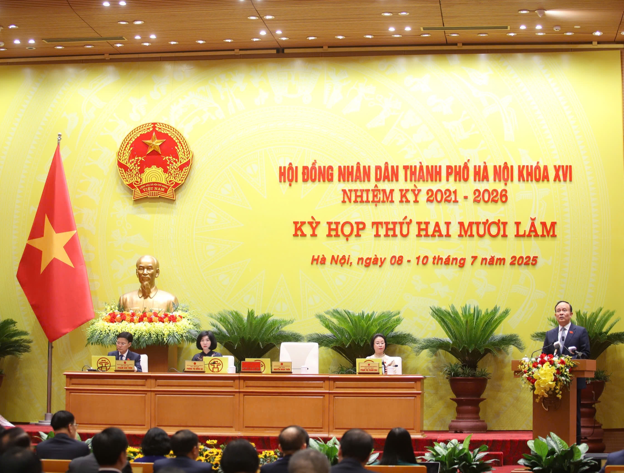Hà Nội kỷ luật cán bộ tham nhũng , tiêu cực trong 6 tháng đầu năm 2025 - Ảnh 1. Hà Nội kỷ luật cán bộ tham nhũng , tiêu cực trong 6 tháng đầu năm 2025 - Ảnh 1.