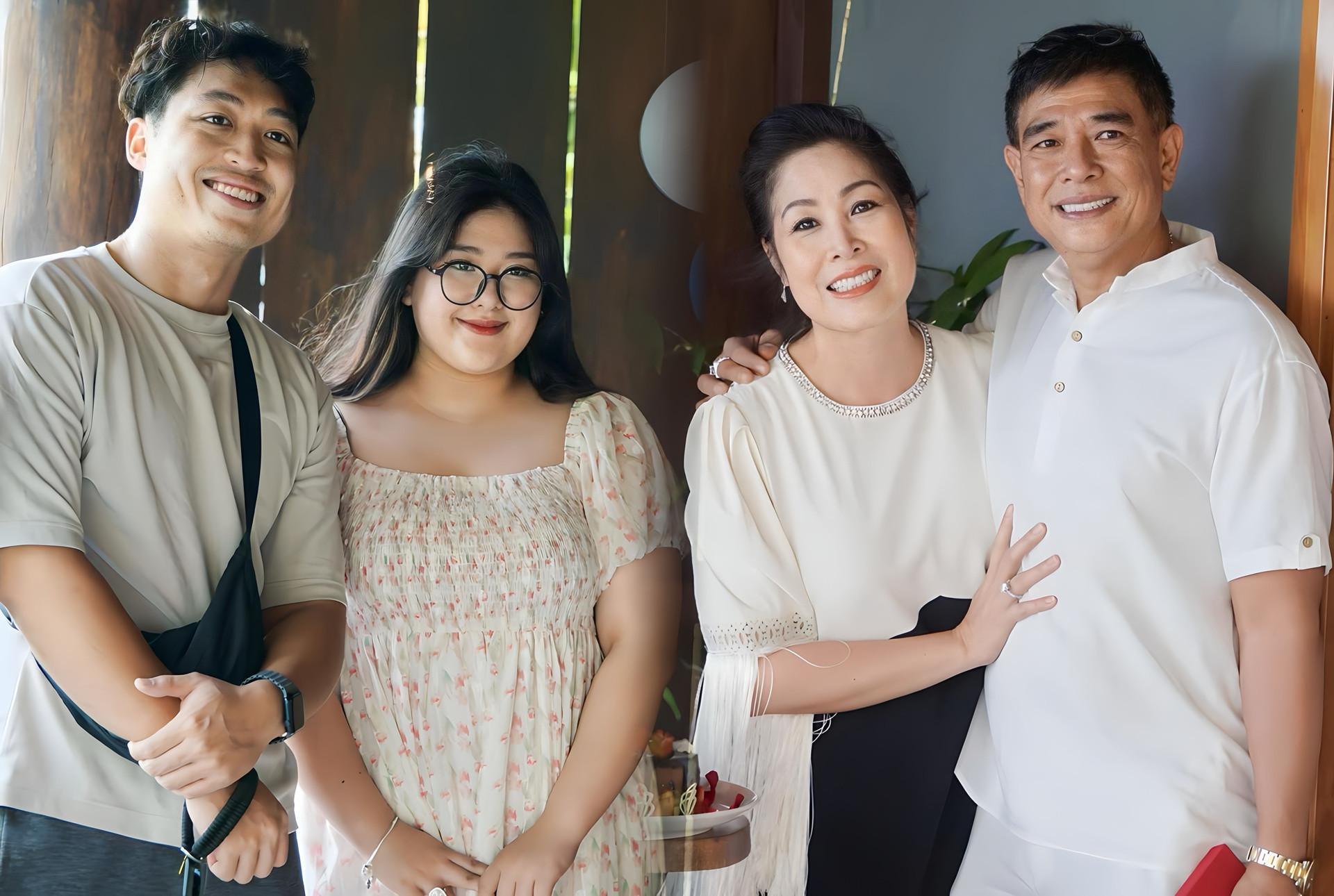 NSND có nhà phố sang trọng, biệt thự như khu du lịch, U60 hôn nhân viên mãn sau 1 lần đổ vỡ - Ảnh 6.