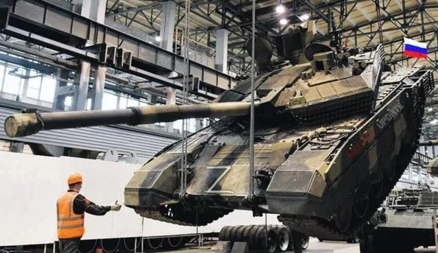 Tăng gấp ba sản lượng T - 90 m: Nga có đủ để bù đắp thiệt hại trong chiến tranh? - Ảnh 1.