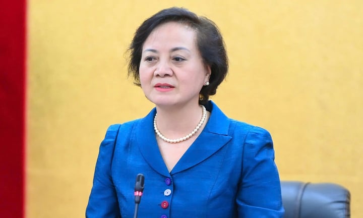 Bộ trưởng Nội vụ đề xuất điều chỉnh lương cơ sở và phụ cấp cho chính quyền địa phương - Ảnh 1. Bộ trưởng Nội vụ đề xuất điều chỉnh lương cơ sở và phụ cấp cho chính quyền địa phương - Ảnh 1.