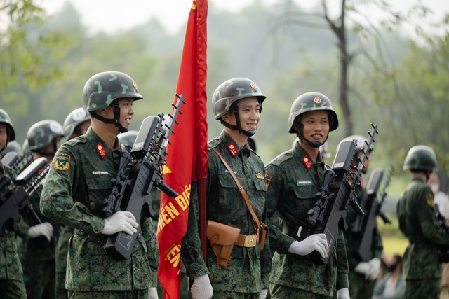 Những khoảnh khắc đẹp trong buổi luyện diễu binh A80 sáng 9 / 7 - Ảnh 18. Những khoảnh khắc đẹp trong buổi luyện diễu binh A80 sáng 9 / 7 - Ảnh 18.