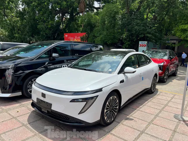 Nissan N7 xuất hiện tại Hà Nội Mẫu xe điện Nissan N7 xuất hiện tại Hà Nội hồi tháng 6.