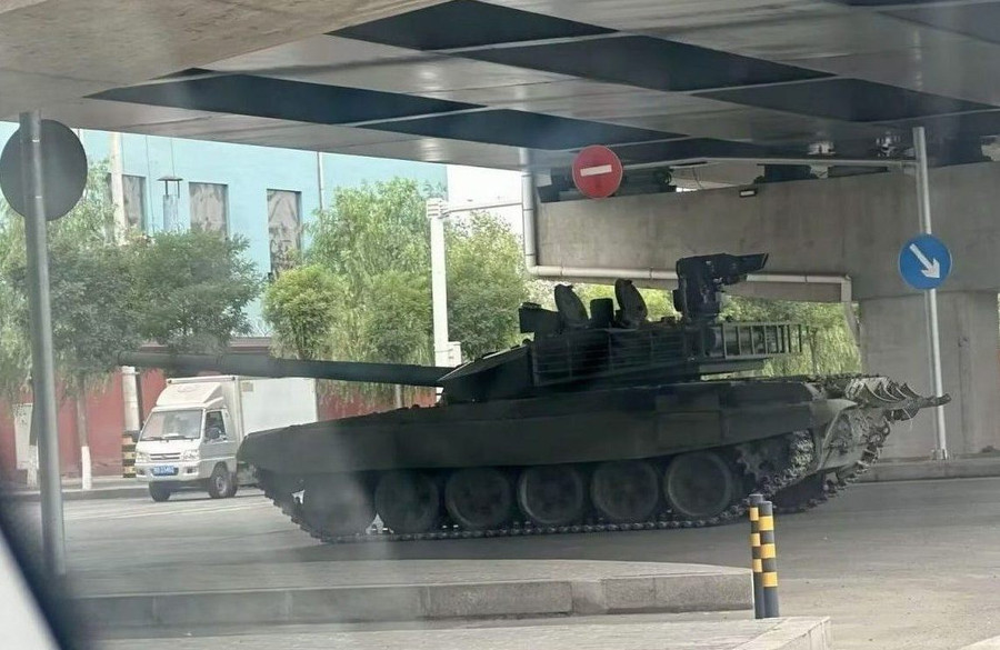 Phát hiện xe tăng T - 72 nâng cấp bí ẩn của Trung Quốc thâm nhập thị trường toàn cầu - Ảnh 1.