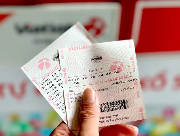 Ngỡ ngàng kỷ lục độc đắc 127 tỷ đồng Vietlott: Khách luận số từ 1 tờ voucher, đánh đi đánh lại nhiều lần- Ảnh 2.