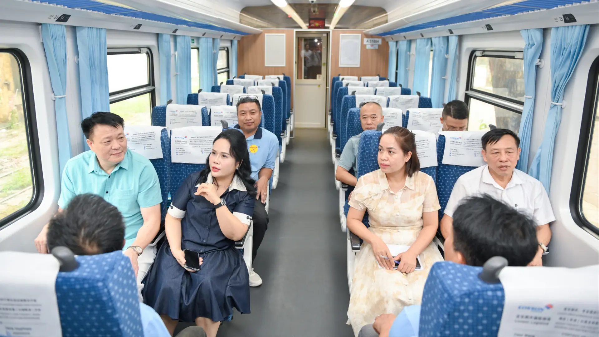 Chuyến tàu chạy gần 500km, đi mất 1 đêm: Tàu đóng mới hoàn toàn, tiêu chuẩn như máy bay - Ảnh 2.
