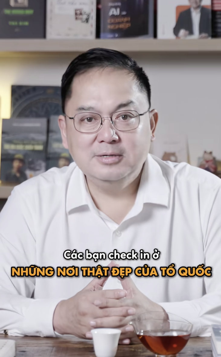 Công bố đoạn clip quay trước 2 ngày ông Hoàng Nam Tiến qua đời, điểm lại cuộc đời trong vài giây: Bật khóc vì lời dặn cuối- Ảnh 2. Công bố đoạn clip quay trước 2 ngày ông Hoàng Nam Tiến qua đời, điểm lại cuộc đời trong vài giây: Bật khóc vì lời dặn cuối- Ảnh 2.