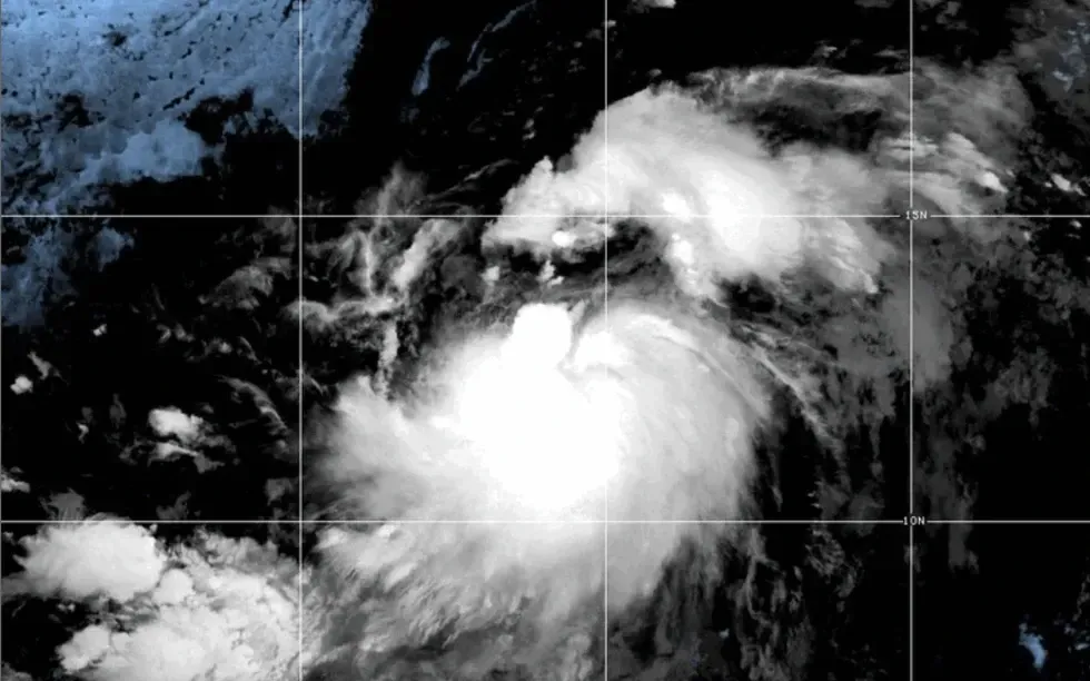 B&atilde;o nhiệt đới Gil dự kiến mạnh l&ecirc;n th&agrave;nh b&atilde;o lớn ở Đ&ocirc;ng Th&aacute;i B&igrave;nh Dương - Ảnh 1.