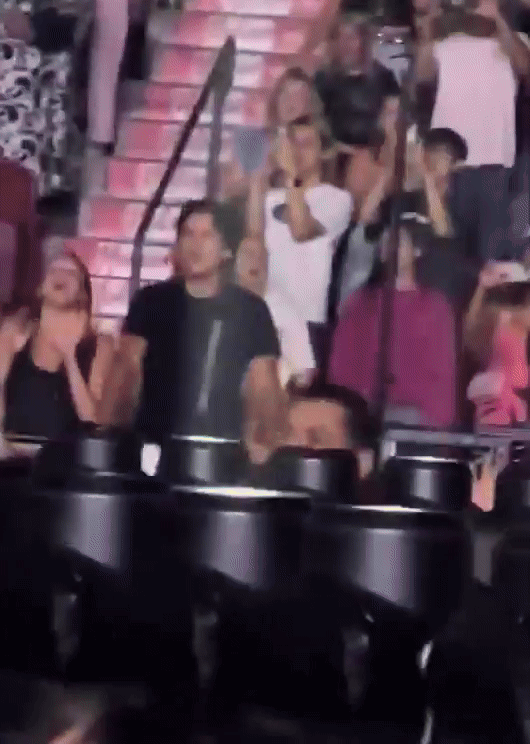 Bắt gặp cựu Thủ tướng Canada đến xem concert của Katy Perry, bằng chứng hẹn hò ngày càng nhiều!- Ảnh 4.