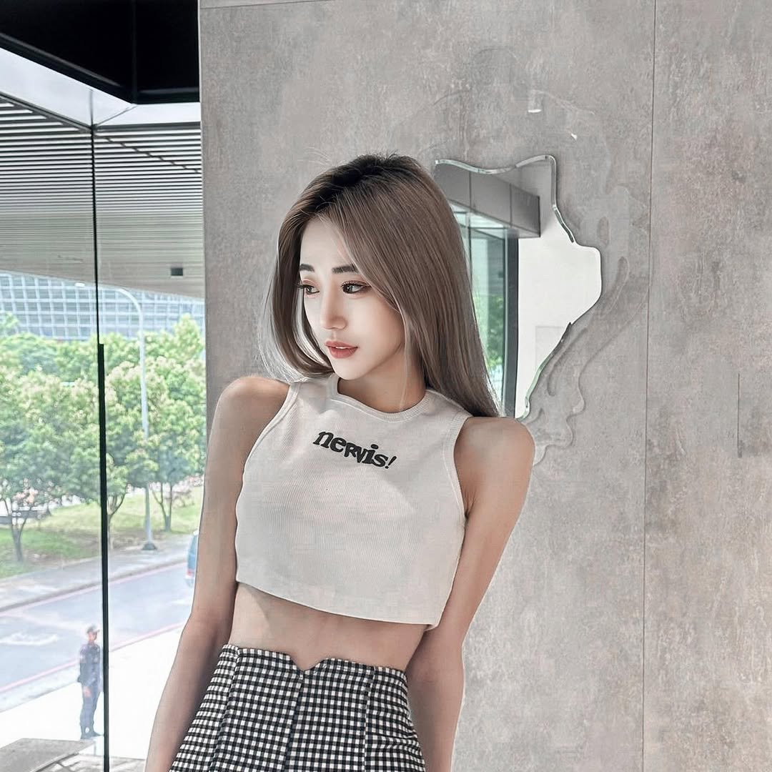 - Ảnh 1. - Ảnh 1.