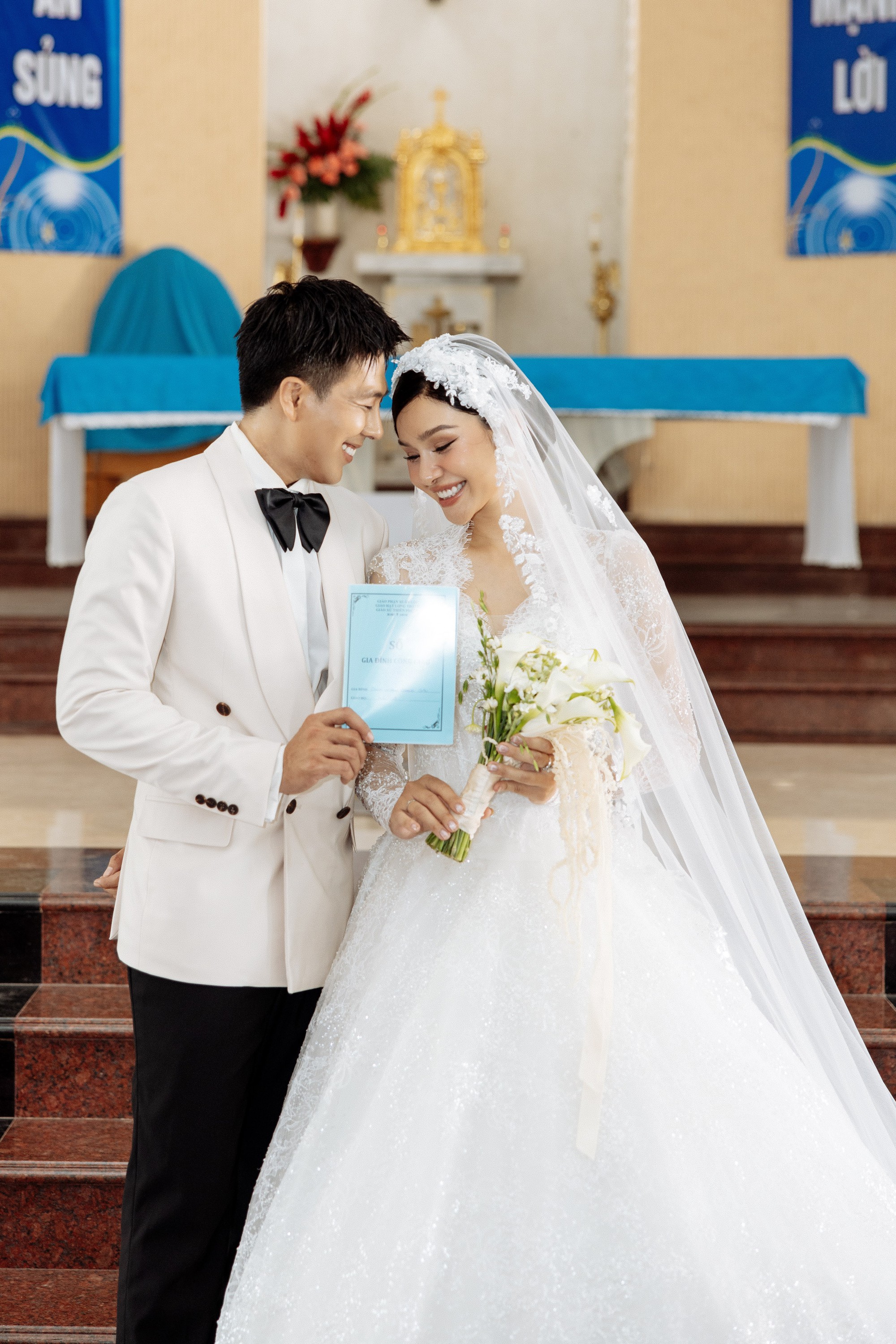 Cặp đôi người mẫu - diễn viên Vbiz bất ngờ tung ảnh cưới bí mật sau 5 năm hẹn hò - Ảnh 4. Cặp đôi người mẫu - diễn viên Vbiz bất ngờ tung ảnh cưới bí mật sau 5 năm hẹn hò - Ảnh 4.