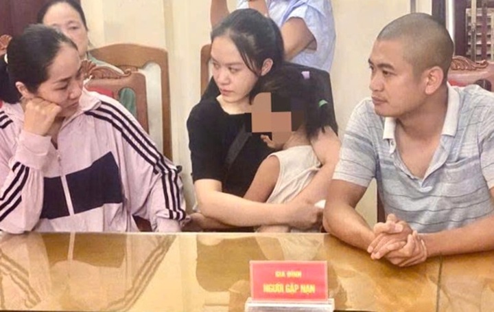 Khoảnh khắc cứu hộ trên biển kỳ diệu của cha con anh Nguyễn Thanh Tùng sau 13 giờ trôi dạt - Ảnh 2. Khoảnh khắc cứu hộ trên biển kỳ diệu của cha con anh Nguyễn Thanh Tùng sau 13 giờ trôi dạt - Ảnh 2.