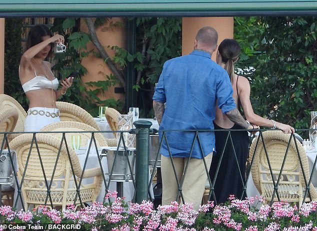 David Beckham bị paparazzi 