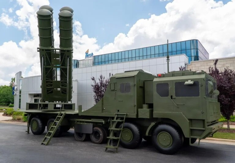 Mỹ chế tạo bản sao hệ thống phòng không HQ - 22 của Trung Quốc để tăng cường huấn luyện - Ảnh 1.