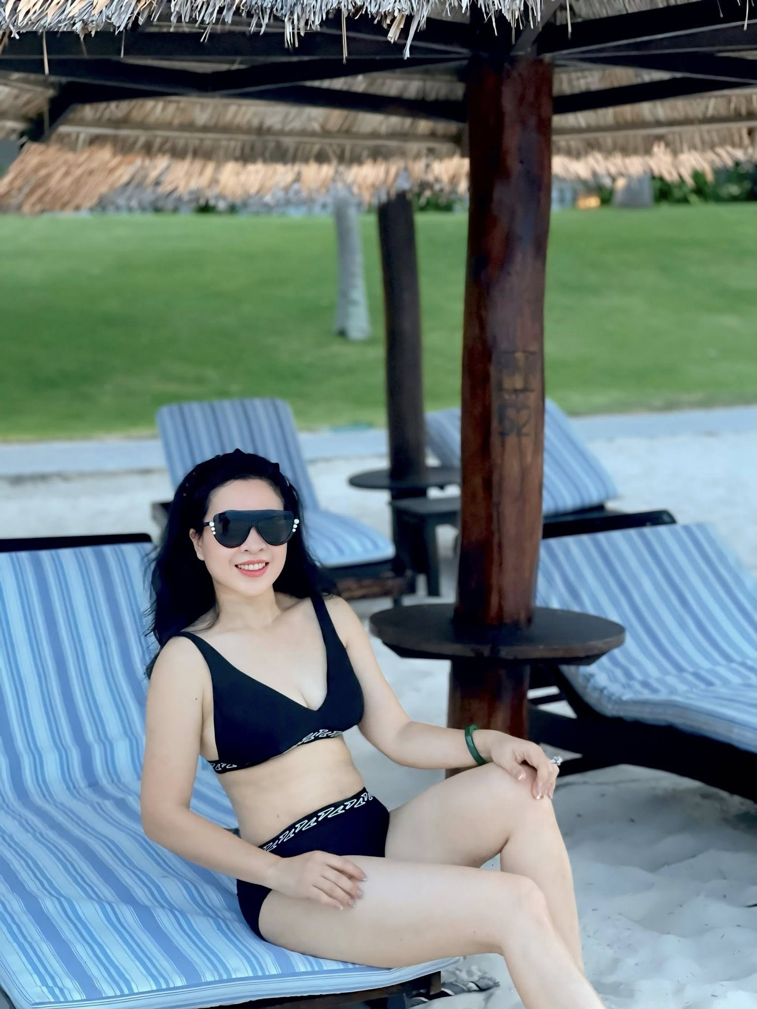 Vợ "ông hoàng nhạc đỏ" quê Thanh Hóa: U50 quá nuột nà, trẻ đẹp như gái 20 - Ảnh 5.