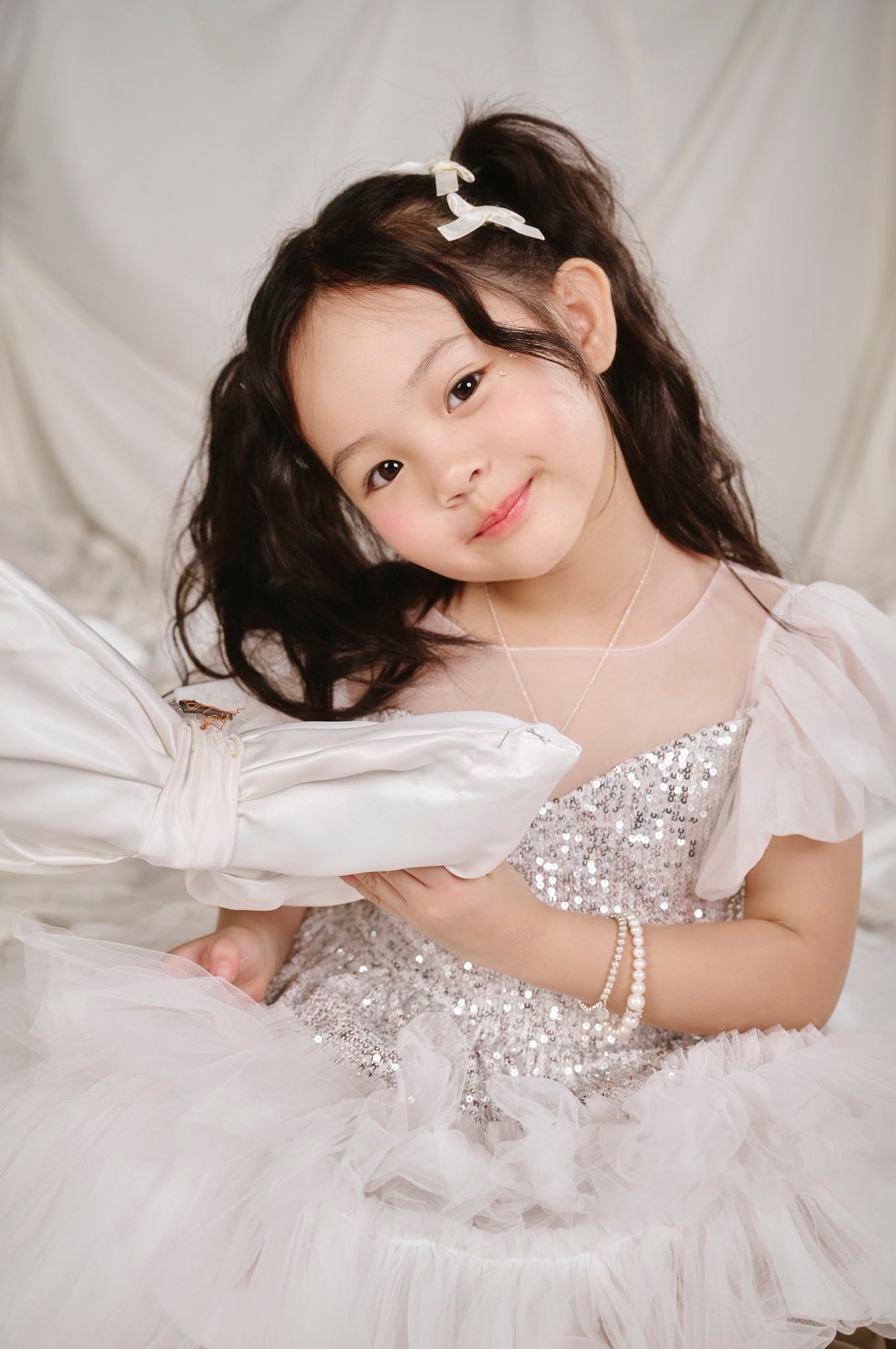 Con gái Cường Đô La mừng sinh nhật tròn 5 tuổi, ngày càng ra dáng tiểu mỹ nhân- Ảnh 6.