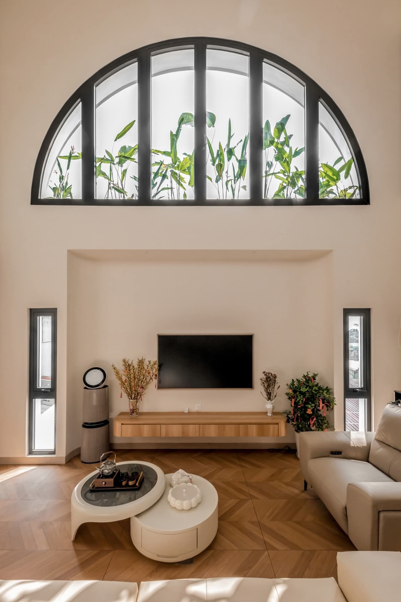 Chi&ecirc;m ngưỡng ng&ocirc;i nh&agrave; c&oacute; mặt tiền từ 3000 vi&ecirc;n gạch k&iacute;nh - Ảnh 12.