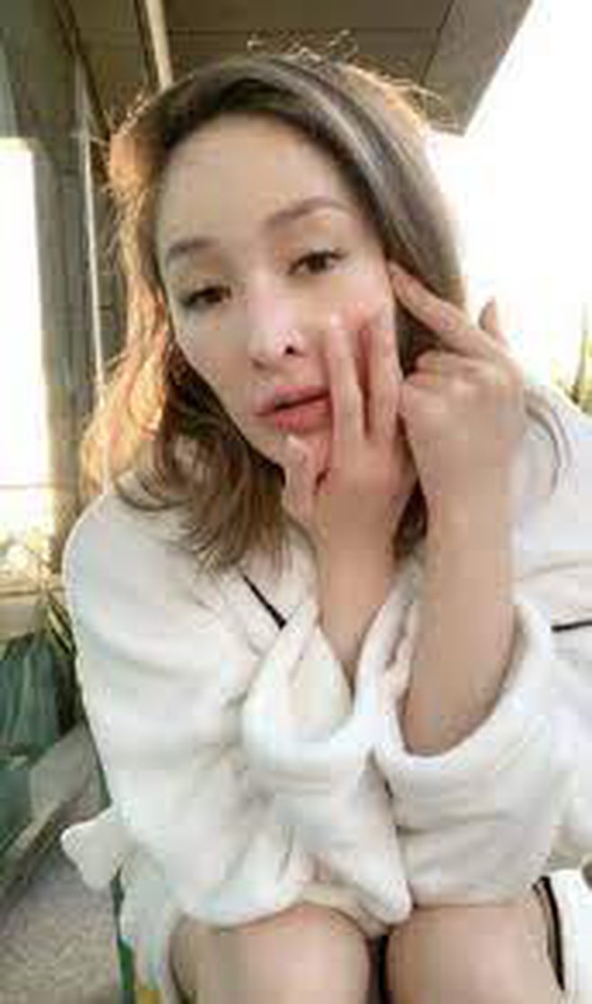 Từng đứng trên đỉnh hào quang với danh xưng "nữ thần săn trai trẻ", người đẹp showbiz nổi danh 1 thời giờ có cái kết thật chua chát - Ảnh 3.