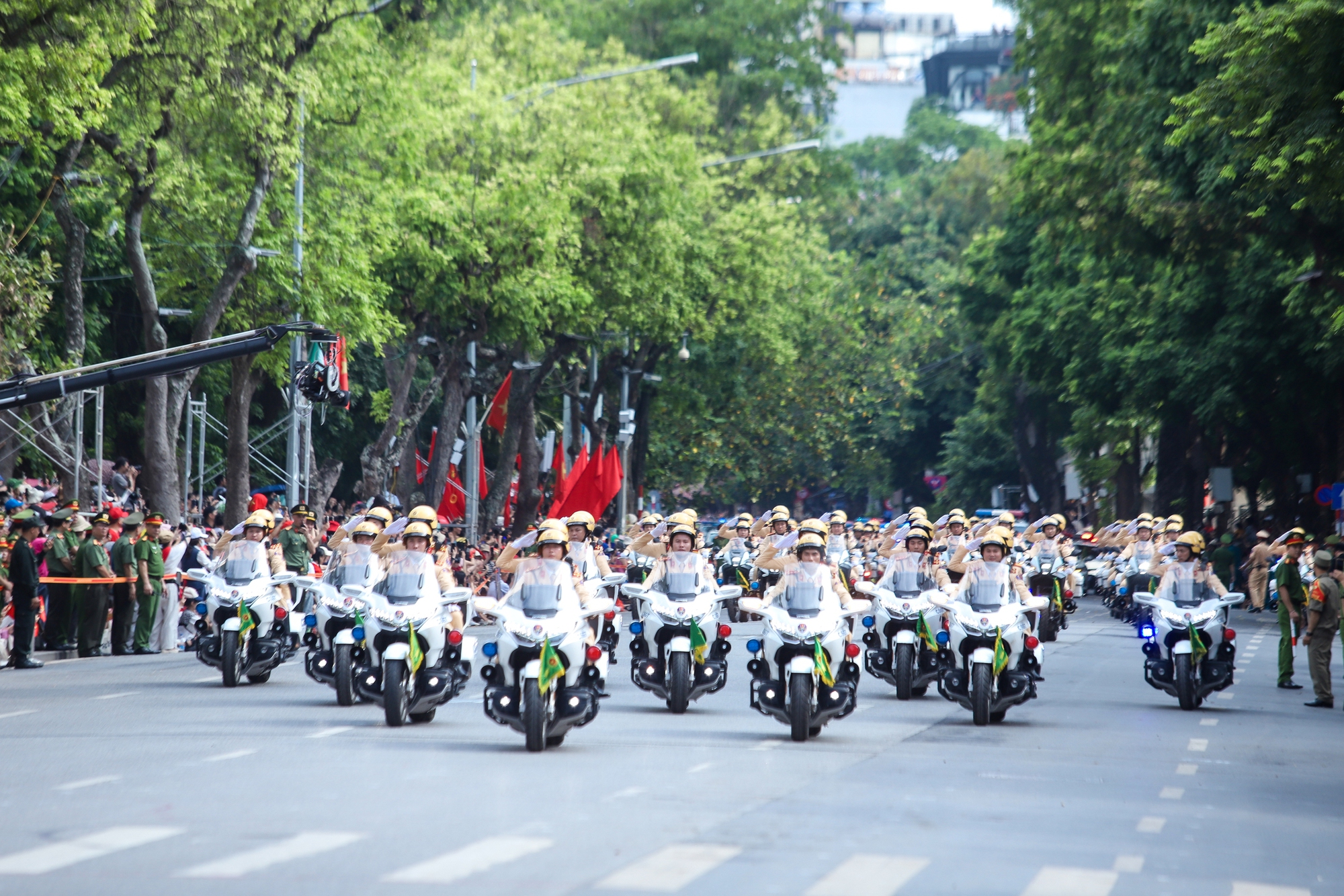 VIDEO: Cận cảnh dàn xe đặc chủng hiện đại của Công an Hà Nội- Ảnh 5. VIDEO: Cận cảnh dàn xe đặc chủng hiện đại của Công an Hà Nội- Ảnh 5.