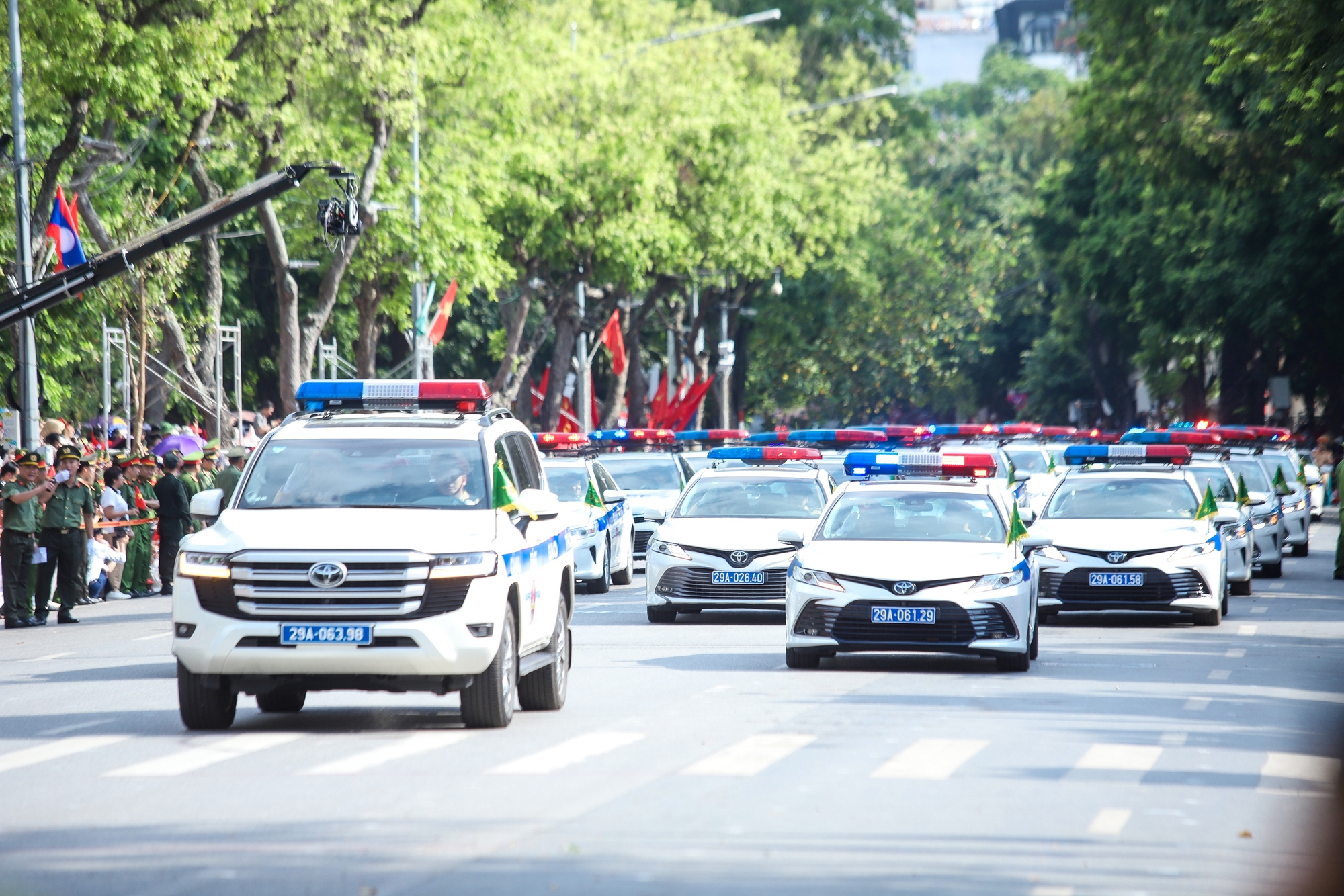 VIDEO: Cận cảnh dàn xe đặc chủng hiện đại của Công an Hà Nội- Ảnh 3. VIDEO: Cận cảnh dàn xe đặc chủng hiện đại của Công an Hà Nội- Ảnh 3.