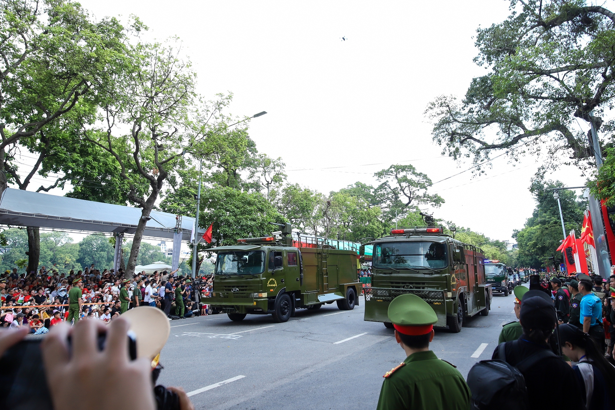 VIDEO: Cận cảnh dàn xe đặc chủng hiện đại của Công an Hà Nội- Ảnh 12. VIDEO: Cận cảnh dàn xe đặc chủng hiện đại của Công an Hà Nội- Ảnh 12.