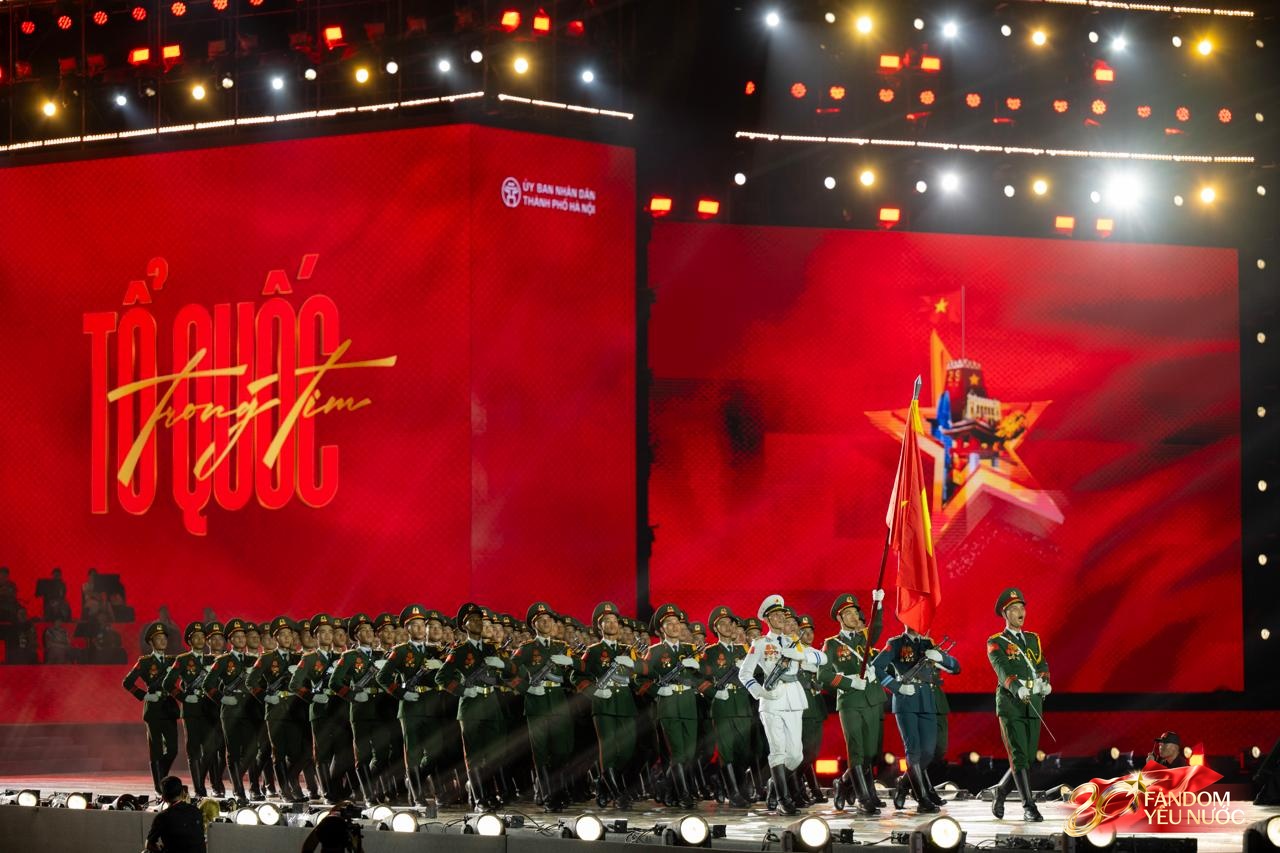 Hé lộ khoảnh khắc 68 quân nhân tập luyện cho concert quốc gia Tổ quốc trong tim - Ảnh 2.