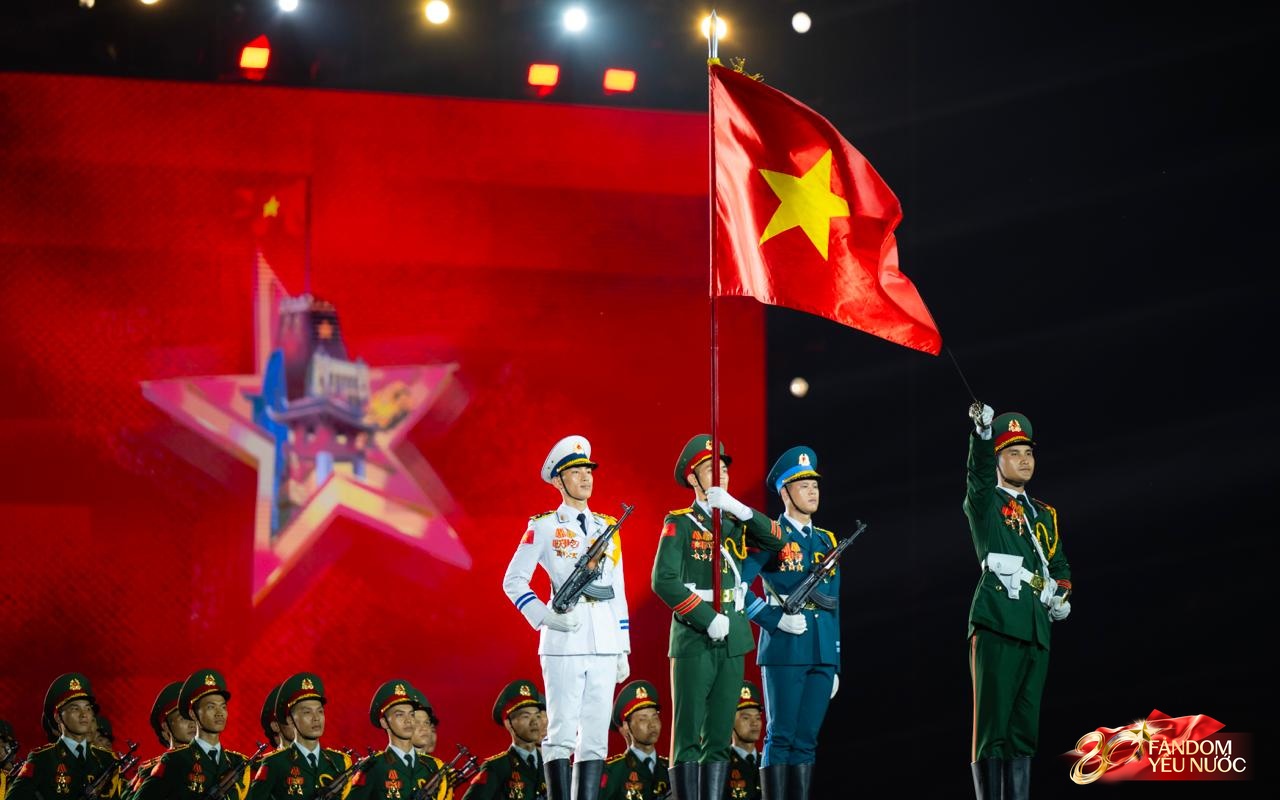 Hé lộ khoảnh khắc 68 quân nhân tập luyện cho concert quốc gia Tổ quốc trong tim - Ảnh 1.