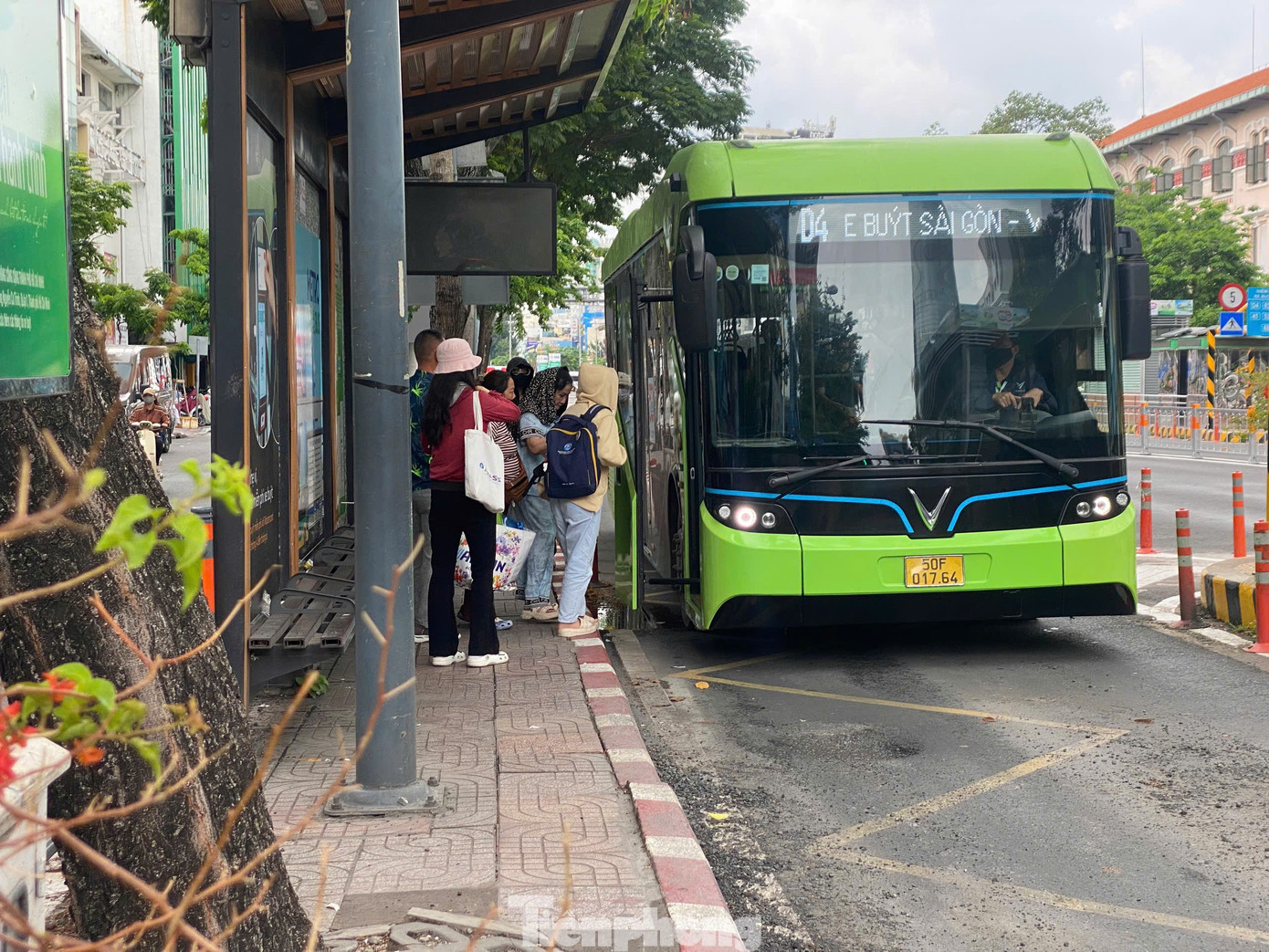 Hạn chế xe xăng, TPHCM bổ sung 72 tuyến xe bu&yacute;t v&agrave; 8.000 xe đạp c&ocirc;ng cộng - Ảnh 2.