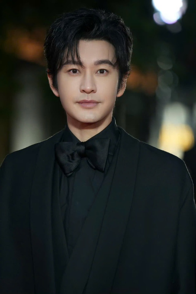 Đại hội "bóc phốt" khai màn: Tình cũ hot girl tố Huỳnh Hiểu Minh bạo lực, có sở thích quái gở khi yêu?- Ảnh 3.