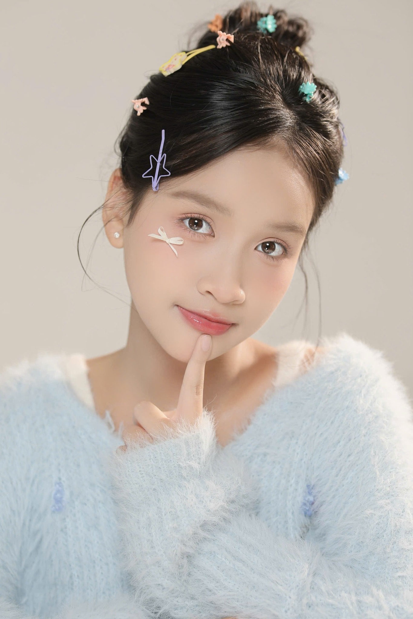 Cô bé Hà Nội SN 2012 cất giọng hát làm 50.000 rung tim giữa concert Quốc gia là ai?- Ảnh 8. Cô bé Hà Nội SN 2012 cất giọng hát làm 50.000 rung tim giữa concert Quốc gia là ai?- Ảnh 8.