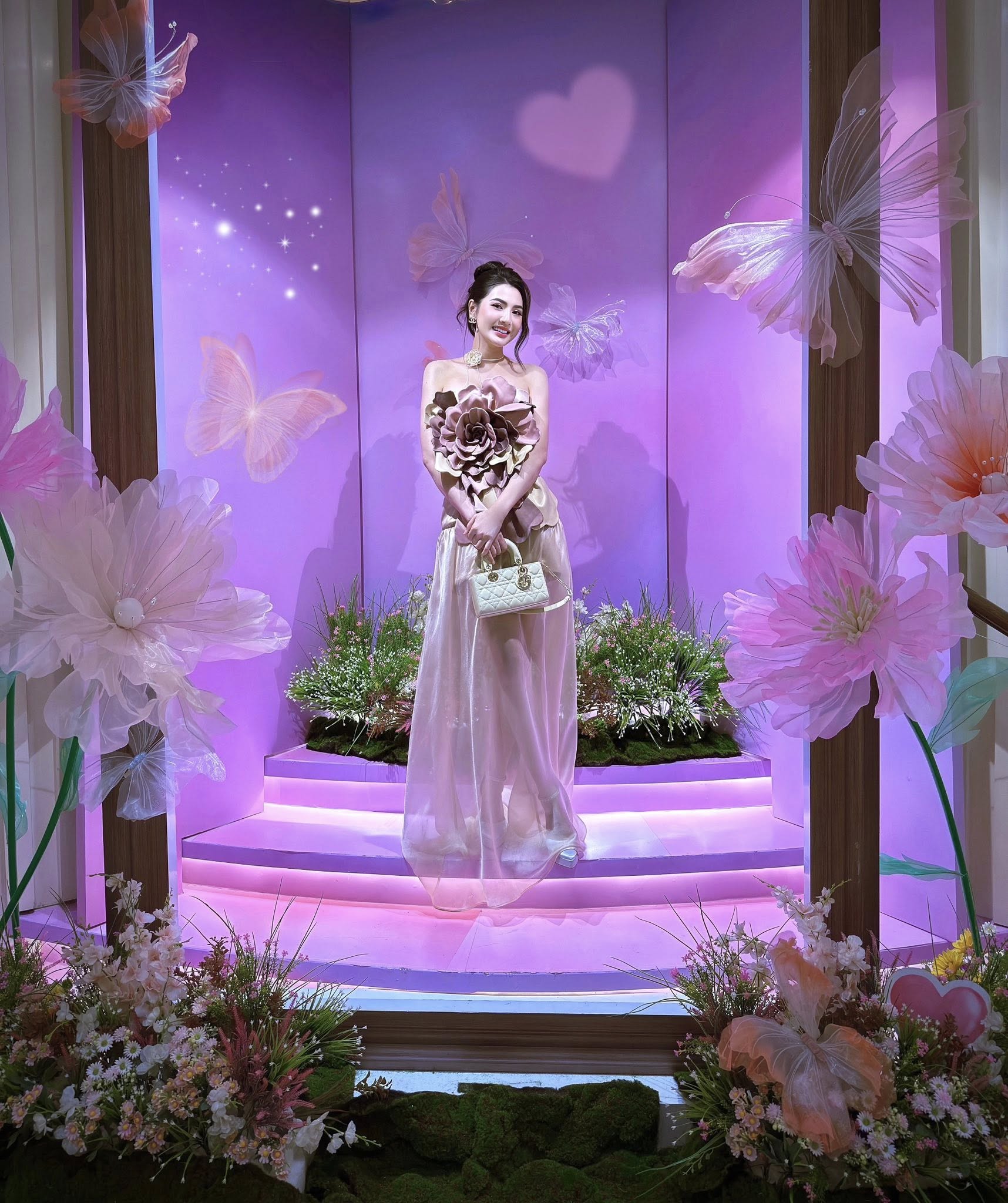 Gặp nữ thiếu tá trong vai "girl phố" náo loạn Hồ Gươm: Phải thể hiện thật "ngọt" để khán giả tin vào nhân vật! - Ảnh 6. Gặp nữ thiếu tá trong vai "girl phố" náo loạn Hồ Gươm: Phải thể hiện thật "ngọt" để khán giả tin vào nhân vật! - Ảnh 6.