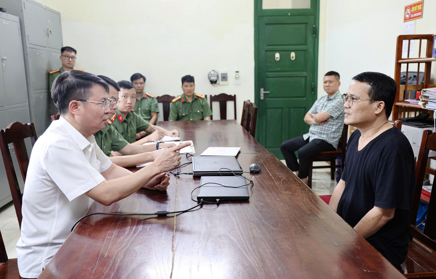 Triệt phá tổ chức lừa đảo tiền ảo quy mô hàng tỷ USD tại Phú Thọ - Ảnh 5.