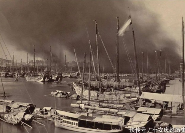 6 ảnh hiếm cuối thời nhà Thanh: Vợ lẽ lén tỏ thái độ với chính thất, binh lính tập luyện khí thế sôi sục - Ảnh 4.