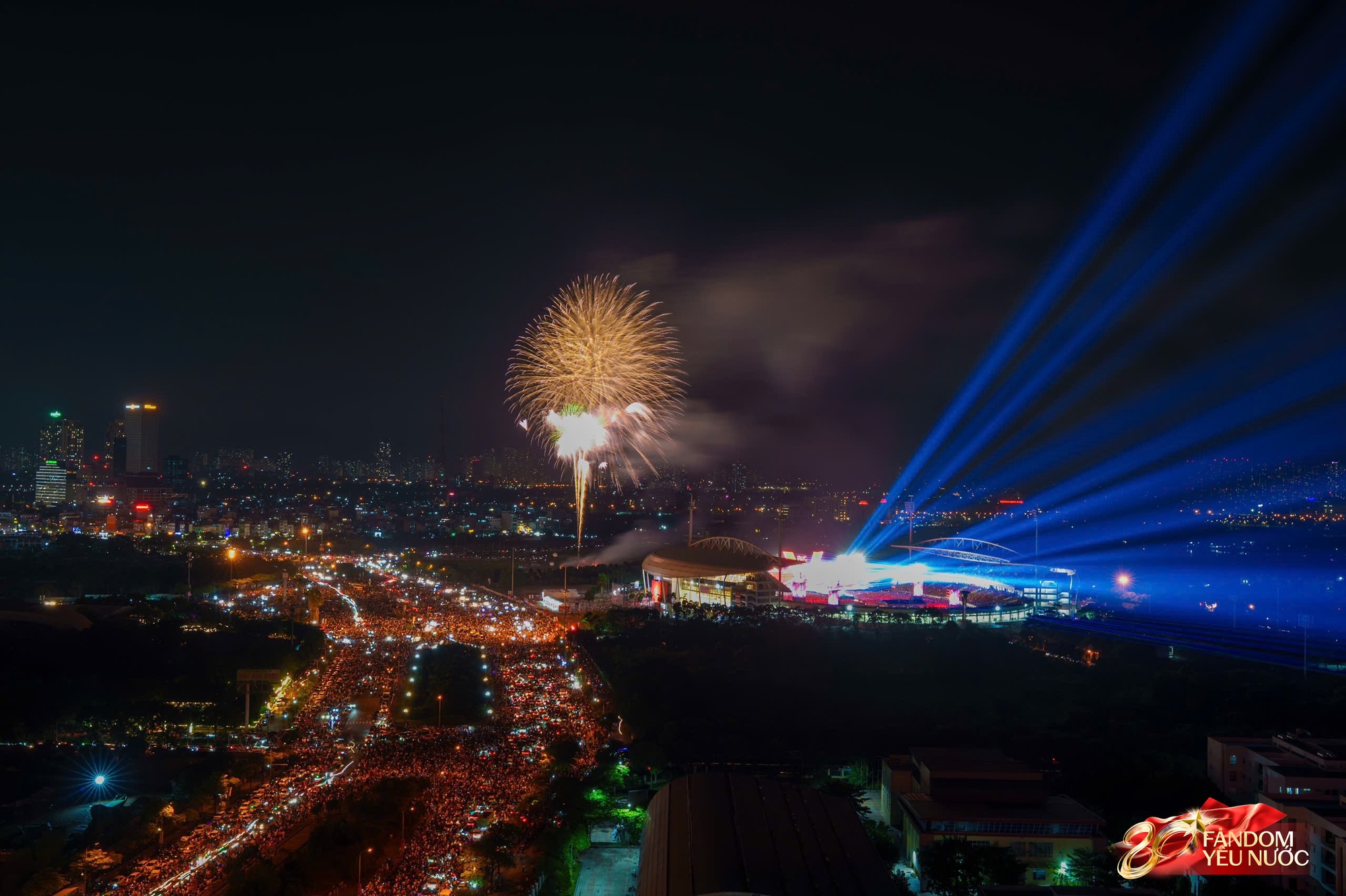 Những khoảnh khắc không thể quên trong Concert Quốc Gia tại sân Mỹ Đình - Ảnh 19. Những khoảnh khắc không thể quên trong Concert Quốc Gia tại sân Mỹ Đình - Ảnh 19.