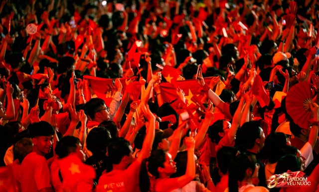 Những khoảnh khắc không thể quên trong Concert Quốc Gia tại sân Mỹ Đình - Ảnh 6. Những khoảnh khắc không thể quên trong Concert Quốc Gia tại sân Mỹ Đình - Ảnh 6.