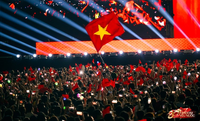 Những khoảnh khắc không thể quên trong Concert Quốc Gia tại sân Mỹ Đình - Ảnh 10. Những khoảnh khắc không thể quên trong Concert Quốc Gia tại sân Mỹ Đình - Ảnh 10.
