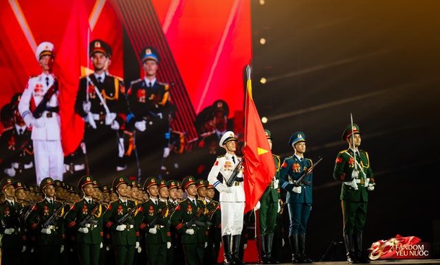 Những khoảnh khắc không thể quên trong Concert Quốc Gia tại sân Mỹ Đình - Ảnh 5. Những khoảnh khắc không thể quên trong Concert Quốc Gia tại sân Mỹ Đình - Ảnh 5.